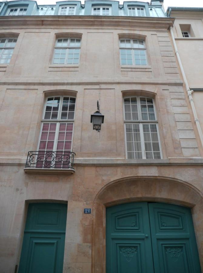 Appartamento Charming Cosy Triplex In Trendy Marais Parigi Esterno foto