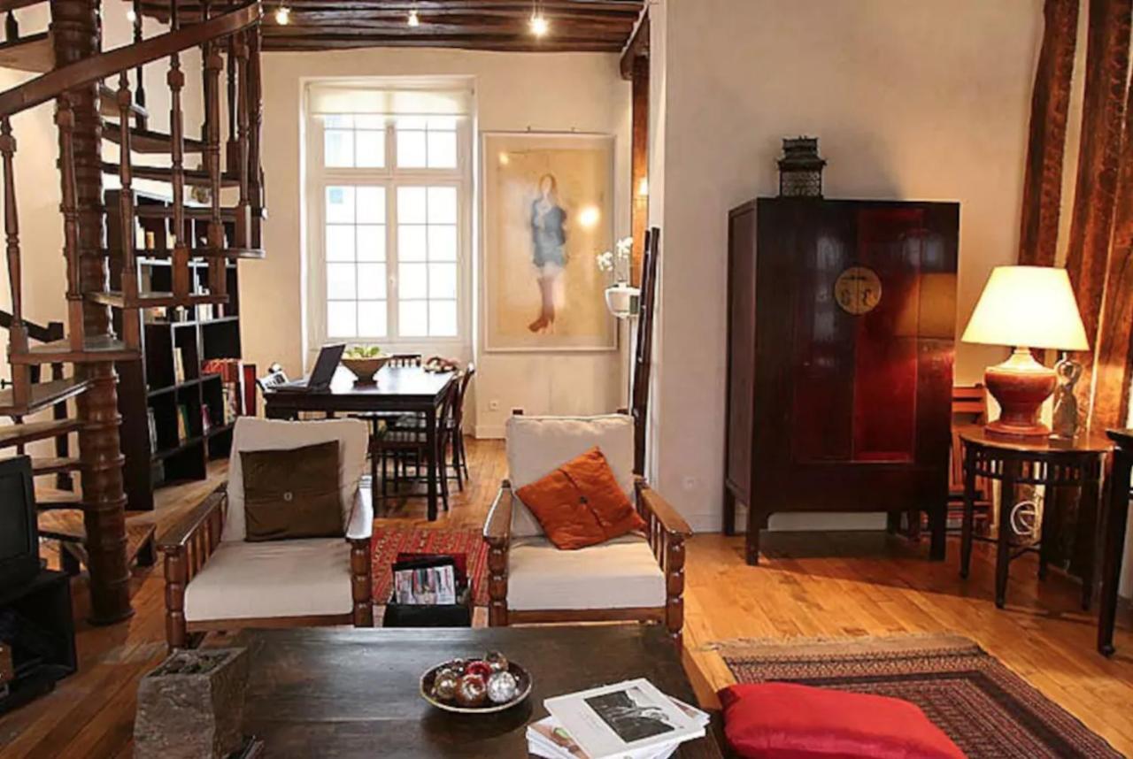 Appartamento Charming Cosy Triplex In Trendy Marais Parigi Esterno foto